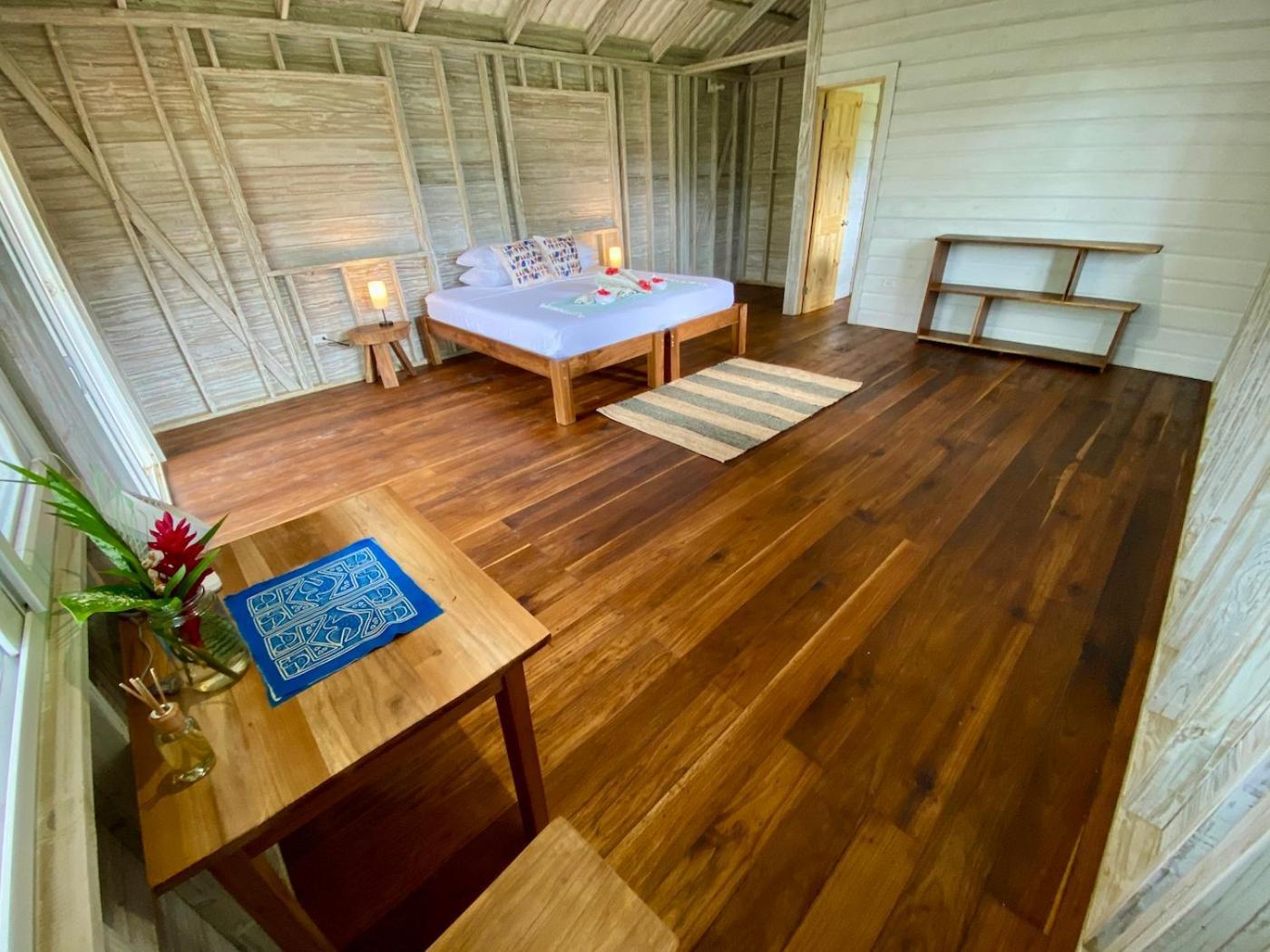 בוקס דל טורו Bird Island Bungalows מראה חיצוני תמונה